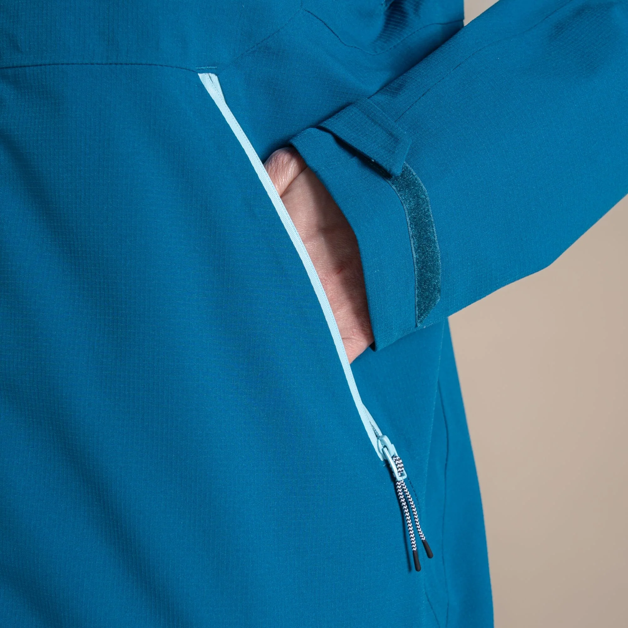 Craghoppers Women's Dynamic Pro III Waterproof Jacket | Porcelain Blue - Image 8