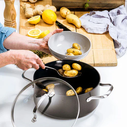 GreenPan Copenhagen Casserole Covered 24cm / 4.9 Litre - Image 6