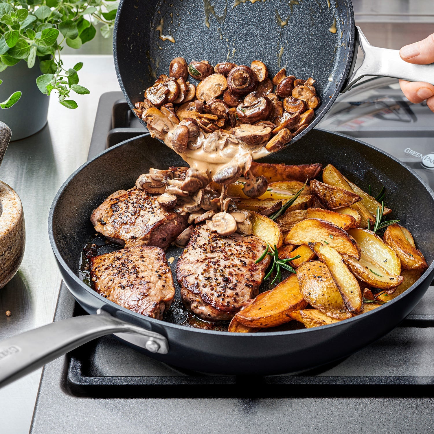 GreenPan Copenhagen Frypan 2 Piece Set - 20cm & 28cm - Image 5