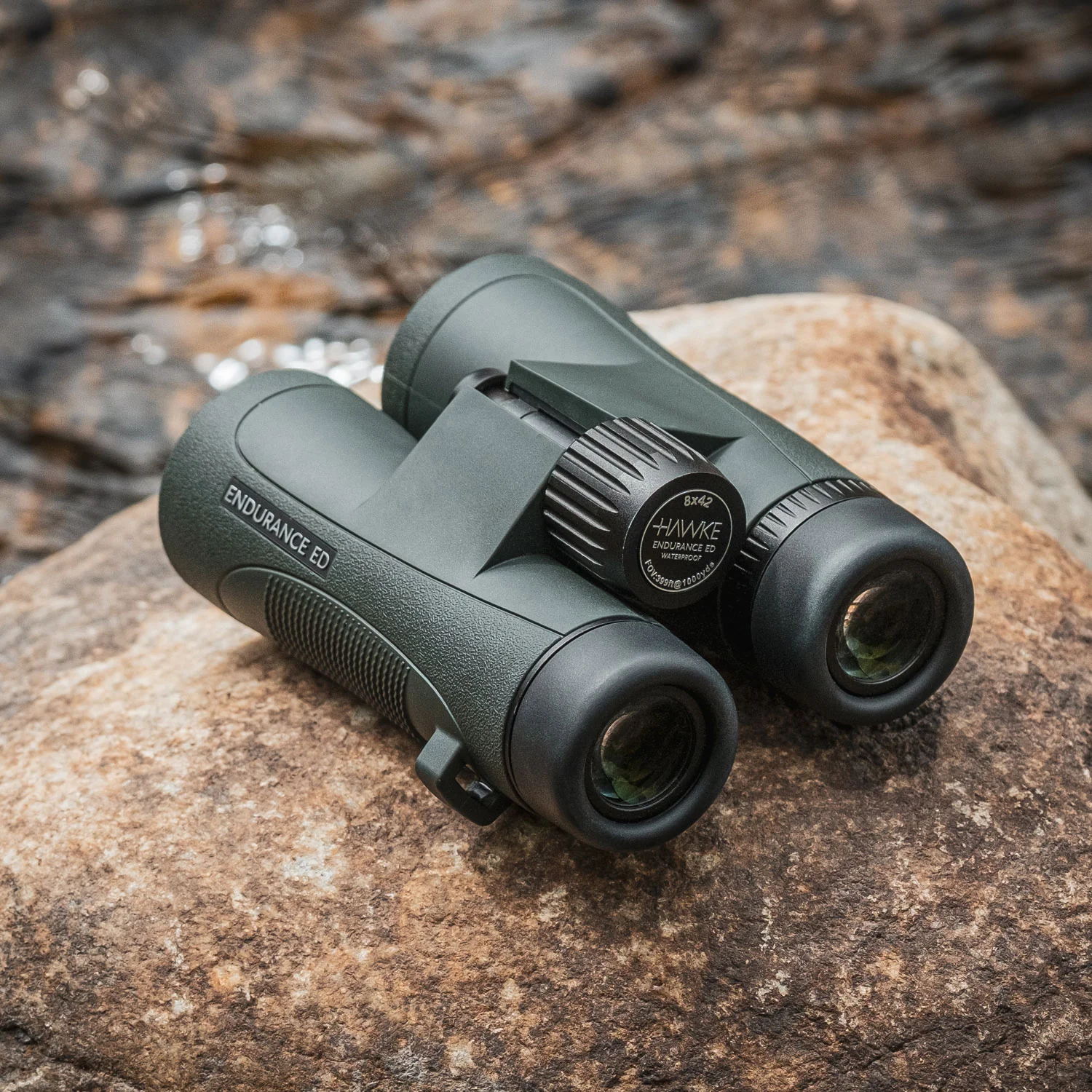 Hawke Endurance ED 8x42 Binoculars - Green - Image 3