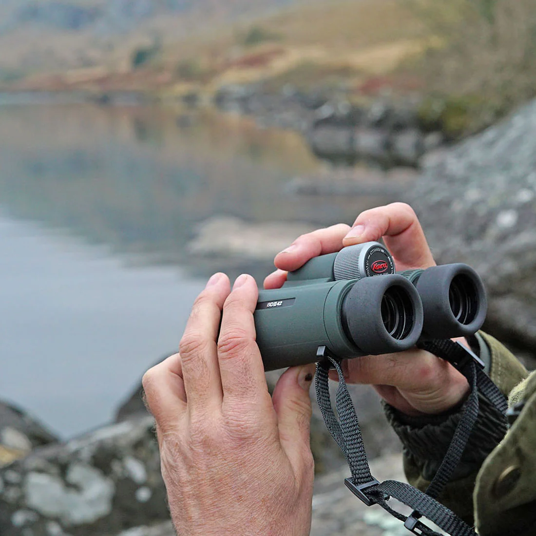 Kowa BD II 10x42 XD Binoculars - Image 8