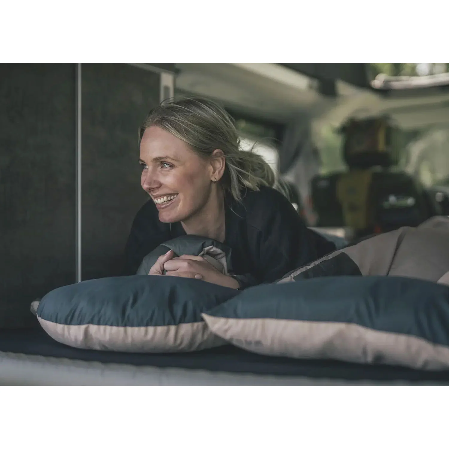 Outwell Comfort Pillow Deluxe - Image 4