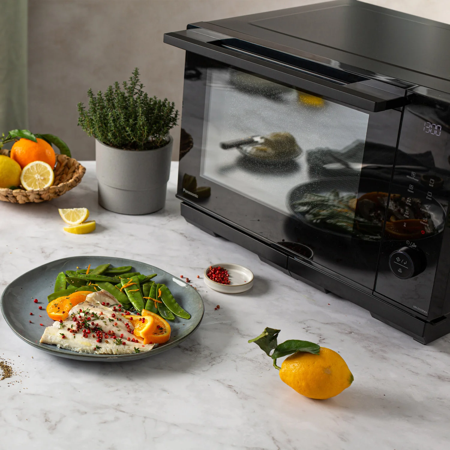 Panasonic NN-DS59NBBPQ 4-in-1 Steam Combination Microwave Oven - Image 10