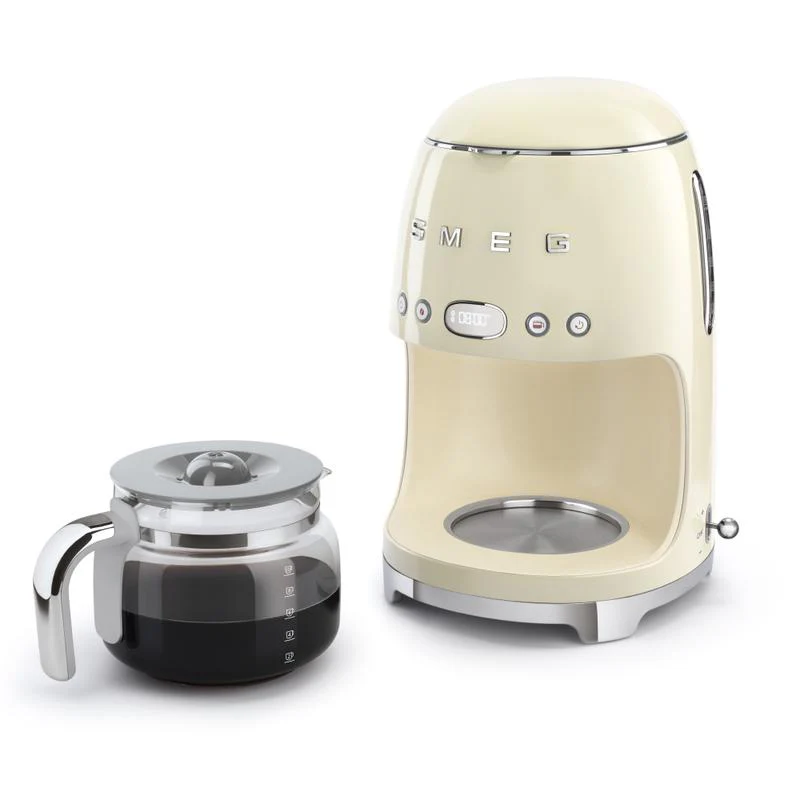 Smeg DCF02CRUK Drip Coffee Machine in Cream - Image 4