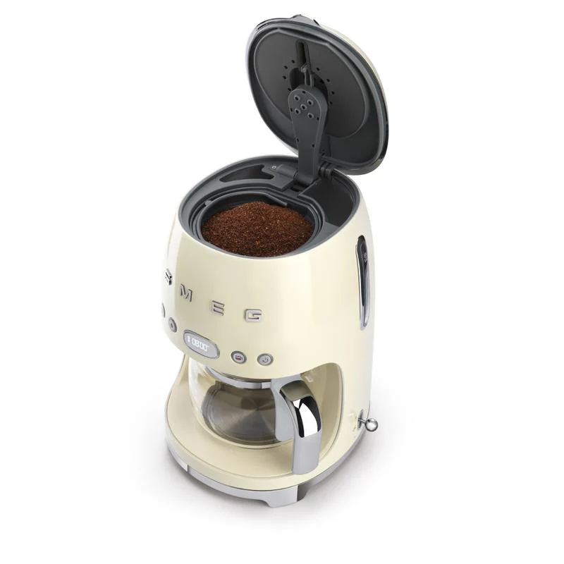 Smeg DCF02CRUK Drip Coffee Machine in Cream - Image 5