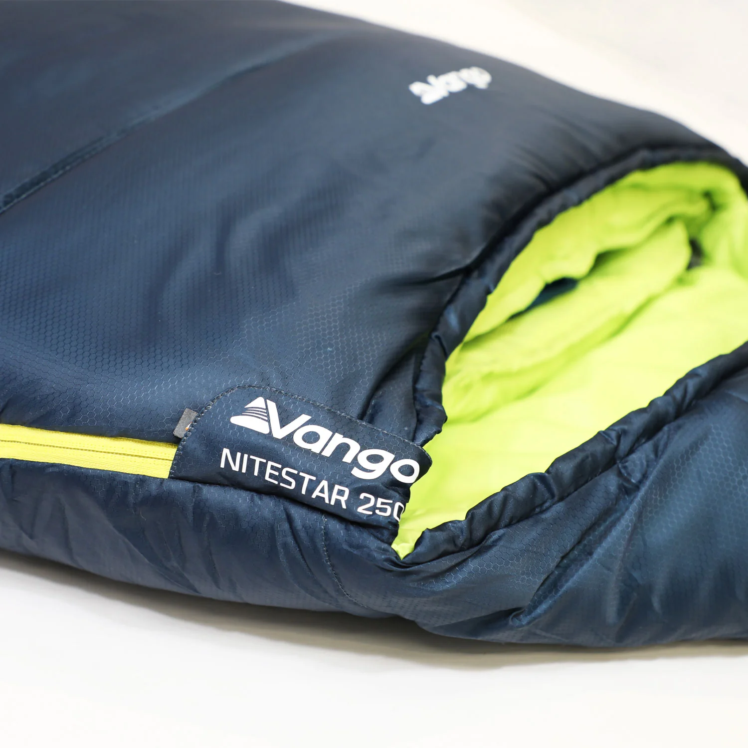 Vango Nitestar Alpha 250 Sleeping Bag - Ocean Green - Image 9